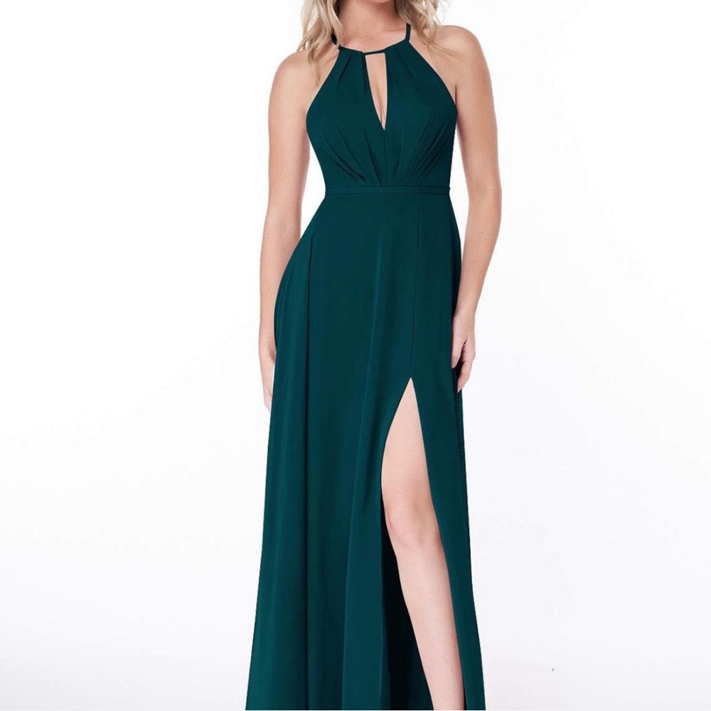 Azazi Evalleen dress in pine size A2